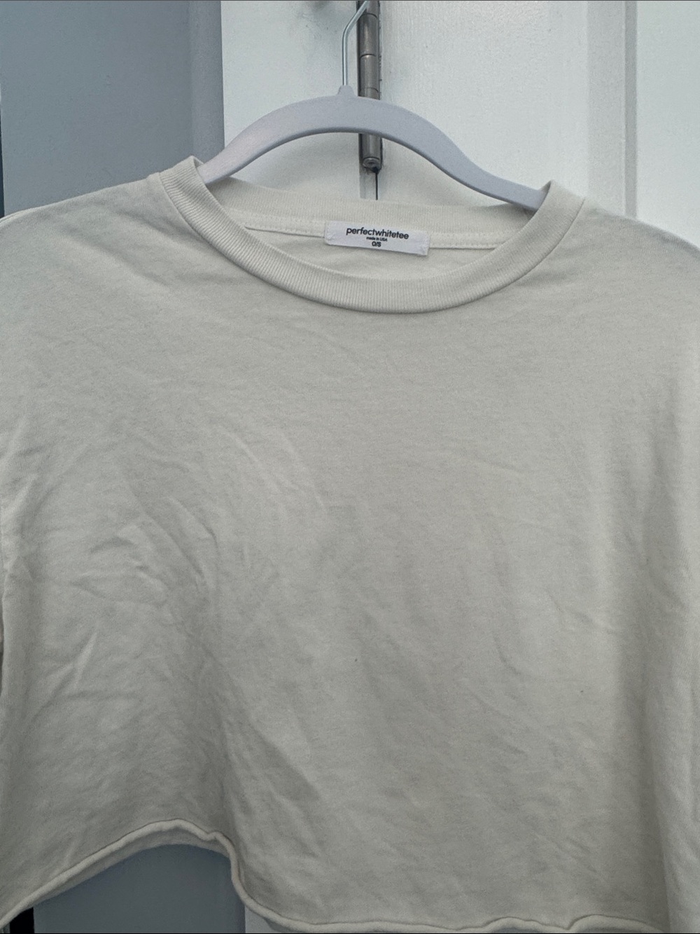 perfectwhitetee Cropped Crewneck Tee in Off-White/Cream